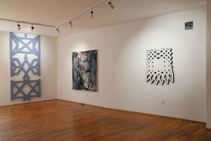 Zwischen Fläche und Raum | Angelika Hoegerl, Katrin Kratzenberg und Charlotte Panowsky in der KVD Galerie Dachau